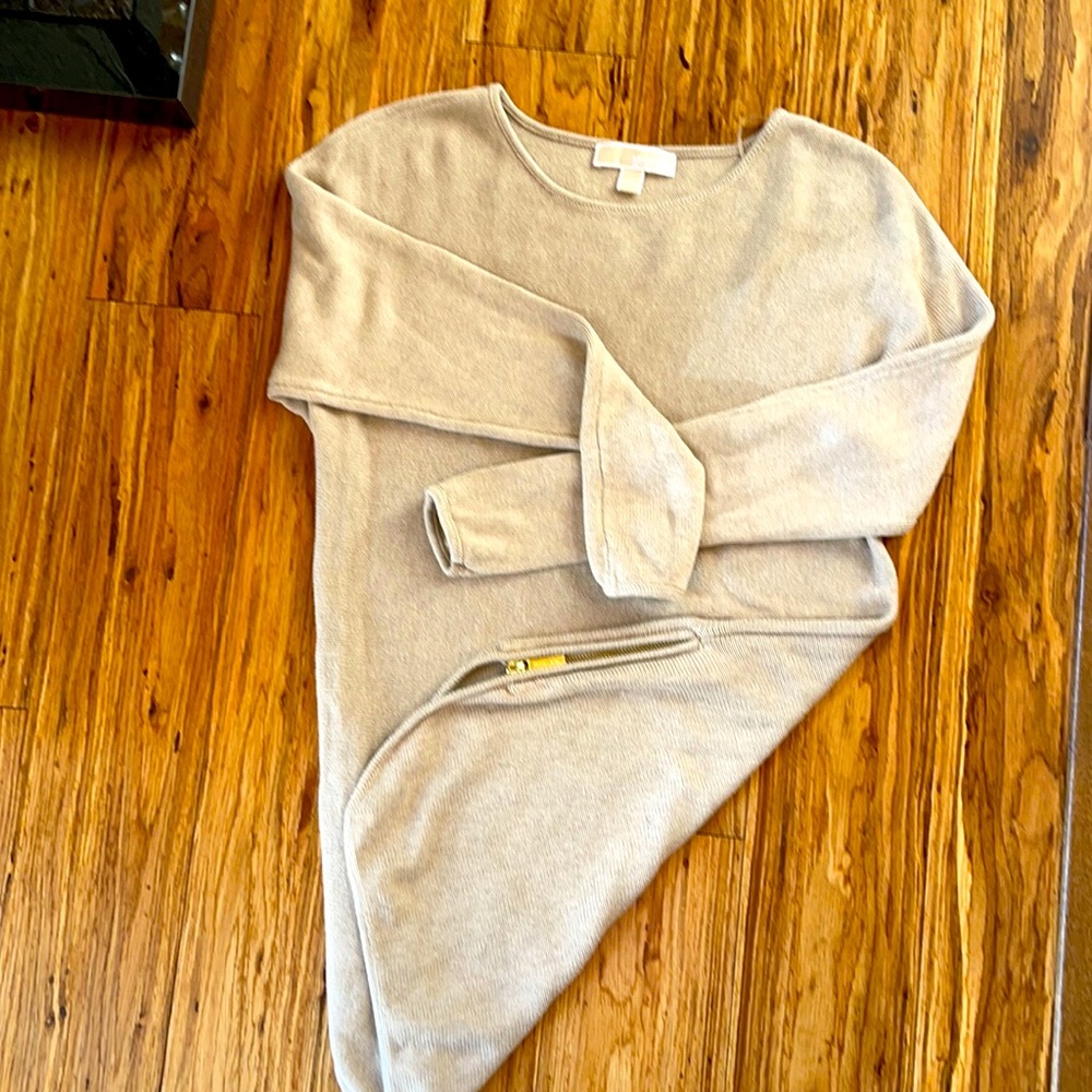 Mikel Kors long sleeve, scoop sweater.